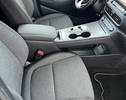 Синий Хендай Kona, объемом двигателя 0 л и пробегом 114 тыс. км за 17950 $, фото 25 на Automoto.ua