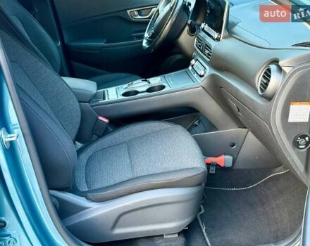 Синий Хендай Kona, объемом двигателя 0 л и пробегом 105 тыс. км за 17200 $, фото 27 на Automoto.ua