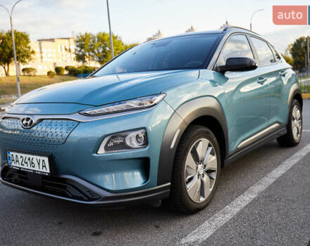 Синий Хендай Kona, объемом двигателя 0 л и пробегом 19 тыс. км за 34500 $, фото 1 на Automoto.ua