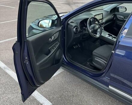 Синий Хендай Kona, объемом двигателя 0 л и пробегом 114 тыс. км за 17950 $, фото 21 на Automoto.ua