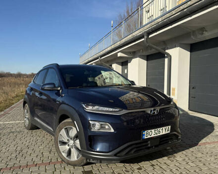 Синий Хендай Kona, объемом двигателя 0 л и пробегом 99 тыс. км за 18500 $, фото 1 на Automoto.ua
