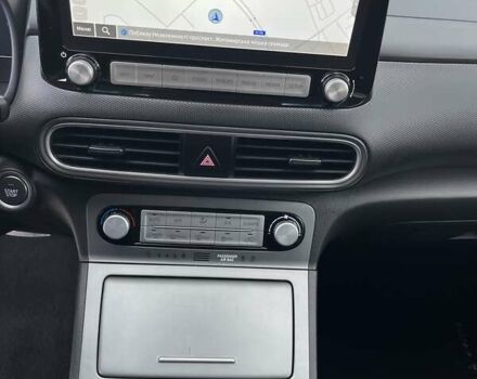 Синий Хендай Kona, объемом двигателя 0 л и пробегом 114 тыс. км за 17950 $, фото 42 на Automoto.ua