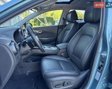 Синий Хендай Kona, объемом двигателя 0 л и пробегом 85 тыс. км за 17900 $, фото 44 на Automoto.ua