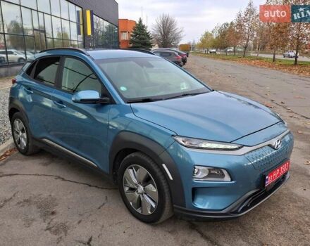 Синий Хендай Kona, объемом двигателя 0 л и пробегом 105 тыс. км за 18600 $, фото 3 на Automoto.ua