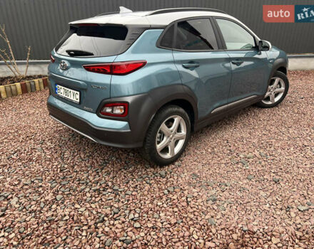 Синій Хендай Kona, об'ємом двигуна 0 л та пробігом 60 тис. км за 19500 $, фото 2 на Automoto.ua