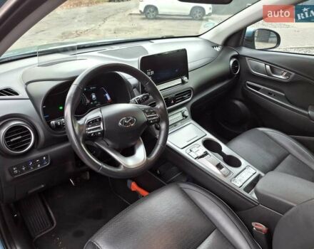 Синий Хендай Kona, объемом двигателя 0 л и пробегом 105 тыс. км за 18600 $, фото 16 на Automoto.ua