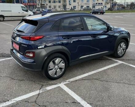 Синий Хендай Kona, объемом двигателя 0 л и пробегом 114 тыс. км за 17950 $, фото 7 на Automoto.ua