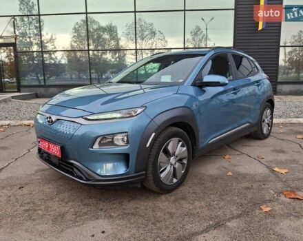 Синий Хендай Kona, объемом двигателя 0 л и пробегом 105 тыс. км за 18600 $, фото 2 на Automoto.ua