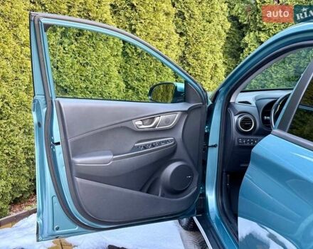 Синий Хендай Kona, объемом двигателя 0 л и пробегом 105 тыс. км за 17200 $, фото 16 на Automoto.ua