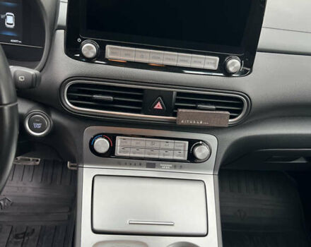 Синій Хендай Kona, об'ємом двигуна 0 л та пробігом 60 тис. км за 19500 $, фото 9 на Automoto.ua