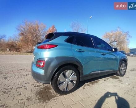 Синий Хендай Kona, объемом двигателя 0 л и пробегом 105 тыс. км за 16550 $, фото 6 на Automoto.ua