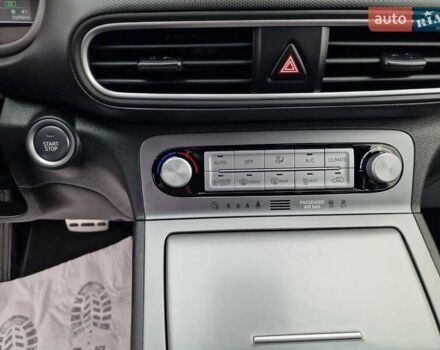 Синій Хендай Kona, об'ємом двигуна 0 л та пробігом 76 тис. км за 15900 $, фото 33 на Automoto.ua