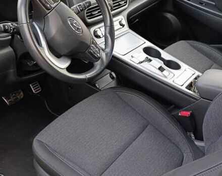 Синий Хендай Kona, объемом двигателя 0 л и пробегом 67 тыс. км за 14800 $, фото 8 на Automoto.ua