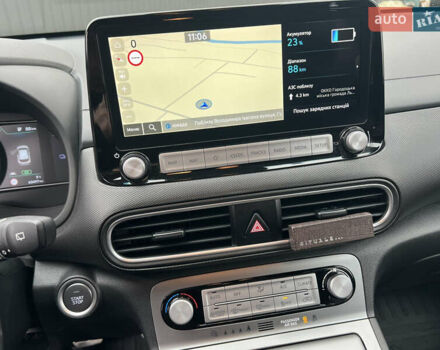 Синій Хендай Kona, об'ємом двигуна 0 л та пробігом 60 тис. км за 19500 $, фото 12 на Automoto.ua