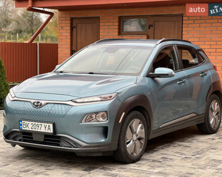Синий Хендай Kona, объемом двигателя 0 л и пробегом 70 тыс. км за 14800 $, фото 4 на Automoto.ua