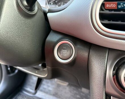 Синий Хендай Kona, объемом двигателя 1.6 л и пробегом 53 тыс. км за 15500 $, фото 14 на Automoto.ua