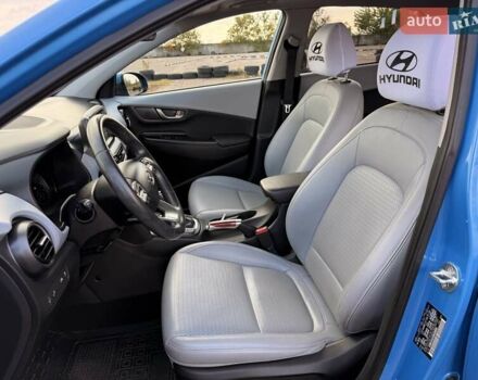 Синий Хендай Kona, объемом двигателя 1.6 л и пробегом 53 тыс. км за 15500 $, фото 10 на Automoto.ua