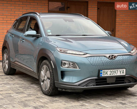 Синий Хендай Kona, объемом двигателя 0 л и пробегом 70 тыс. км за 14800 $, фото 1 на Automoto.ua