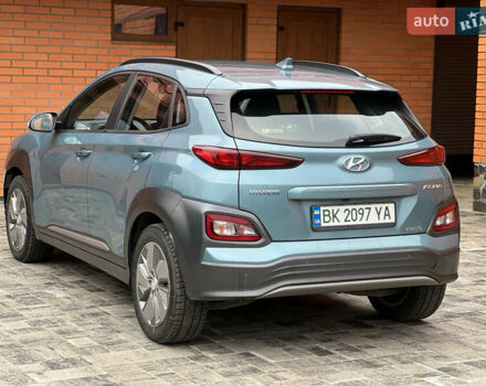 Синий Хендай Kona, объемом двигателя 0 л и пробегом 70 тыс. км за 14800 $, фото 6 на Automoto.ua