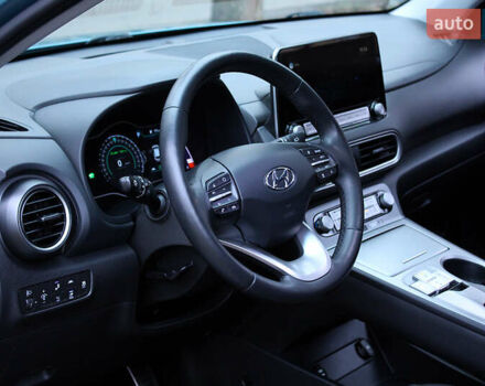 Синий Хендай Kona, объемом двигателя 0 л и пробегом 51 тыс. км за 19300 $, фото 12 на Automoto.ua