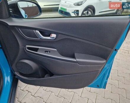 Синий Хендай Kona, объемом двигателя 0 л и пробегом 52 тыс. км за 17300 $, фото 44 на Automoto.ua