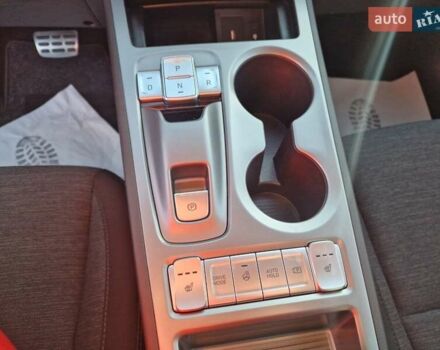 Синій Хендай Kona, об'ємом двигуна 0 л та пробігом 49 тис. км за 18900 $, фото 34 на Automoto.ua