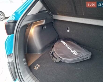Синий Хендай Kona, объемом двигателя 0 л и пробегом 52 тыс. км за 17300 $, фото 50 на Automoto.ua