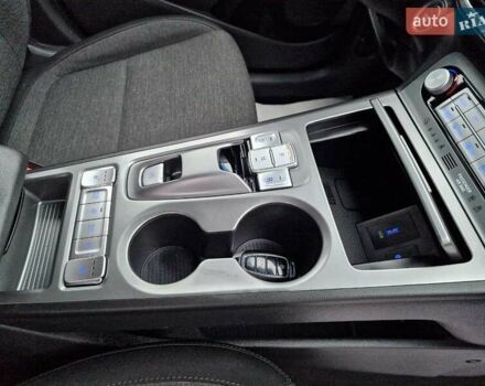 Синий Хендай Kona, объемом двигателя 0 л и пробегом 52 тыс. км за 17300 $, фото 48 на Automoto.ua