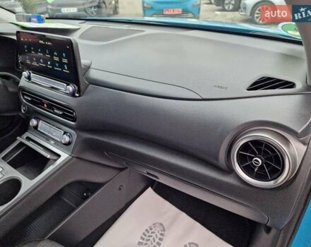 Синий Хендай Kona, объемом двигателя 0 л и пробегом 43 тыс. км за 17700 $, фото 46 на Automoto.ua