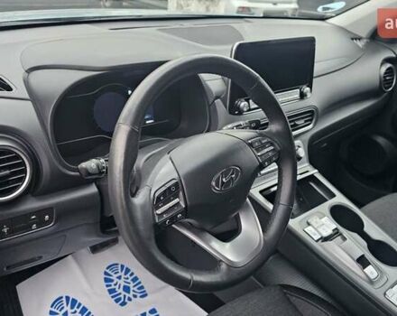 Синій Хендай Kona, об'ємом двигуна 0 л та пробігом 50 тис. км за 22100 $, фото 5 на Automoto.ua