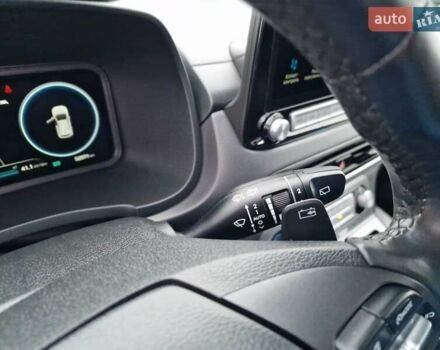 Синий Хендай Kona, объемом двигателя 0 л и пробегом 52 тыс. км за 17300 $, фото 30 на Automoto.ua