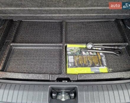 Синий Хендай Kona, объемом двигателя 0 л и пробегом 43 тыс. км за 17700 $, фото 51 на Automoto.ua