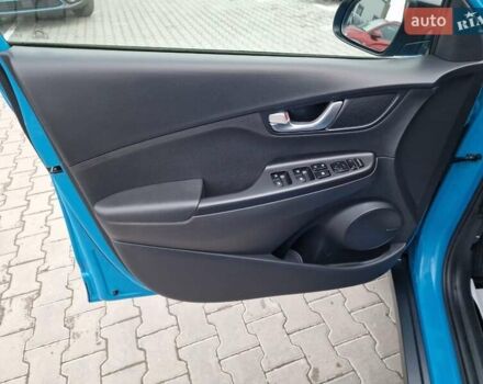 Синий Хендай Kona, объемом двигателя 0 л и пробегом 43 тыс. км за 17700 $, фото 21 на Automoto.ua