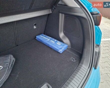 Синий Хендай Kona, объемом двигателя 0 л и пробегом 52 тыс. км за 17300 $, фото 51 на Automoto.ua