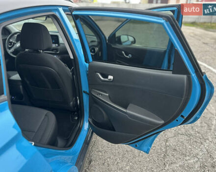 Синий Хендай Kona, объемом двигателя 0 л и пробегом 51 тыс. км за 17400 $, фото 12 на Automoto.ua