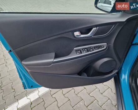 Синий Хендай Kona, объемом двигателя 0 л и пробегом 52 тыс. км за 17300 $, фото 20 на Automoto.ua