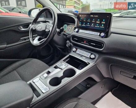 Синий Хендай Kona, объемом двигателя 0 л и пробегом 43 тыс. км за 17700 $, фото 47 на Automoto.ua