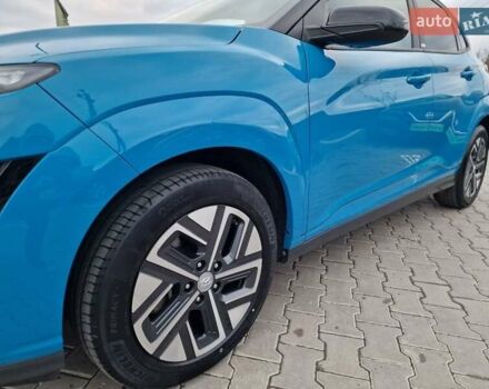 Синий Хендай Kona, объемом двигателя 0 л и пробегом 43 тыс. км за 17700 $, фото 1 на Automoto.ua