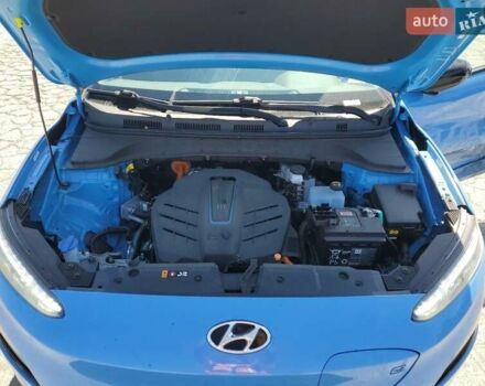 Синій Хендай Kona, об'ємом двигуна 0 л та пробігом 42 тис. км за 13500 $, фото 6 на Automoto.ua