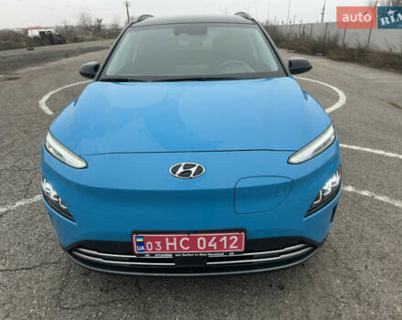 Синий Хендай Kona, объемом двигателя 0 л и пробегом 51 тыс. км за 17400 $, фото 2 на Automoto.ua