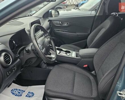 Синій Хендай Kona, об'ємом двигуна 0 л та пробігом 50 тис. км за 22100 $, фото 6 на Automoto.ua