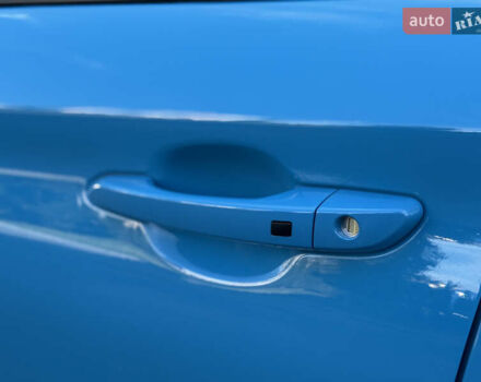 Синий Хендай Kona, объемом двигателя 0 л и пробегом 30 тыс. км за 16900 $, фото 21 на Automoto.ua