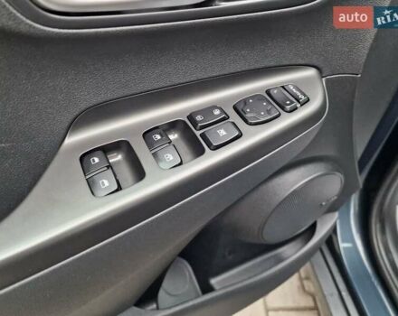 Синий Хендай Kona, объемом двигателя 0 л и пробегом 60 тыс. км за 17600 $, фото 26 на Automoto.ua