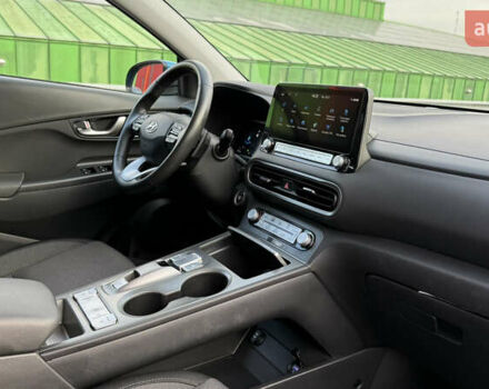 Синій Хендай Kona, об'ємом двигуна 0 л та пробігом 39 тис. км за 20900 $, фото 63 на Automoto.ua