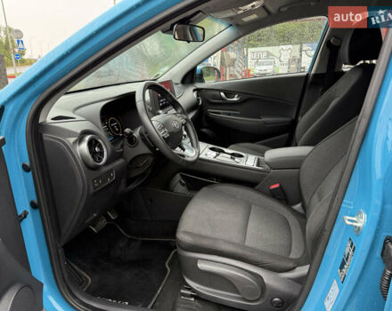 Синий Хендай Kona, объемом двигателя 0 л и пробегом 29 тыс. км за 16900 $, фото 14 на Automoto.ua