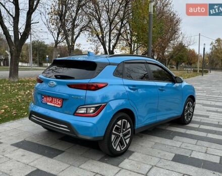 Синий Хендай Kona, объемом двигателя 0 л и пробегом 21 тыс. км за 17900 $, фото 2 на Automoto.ua