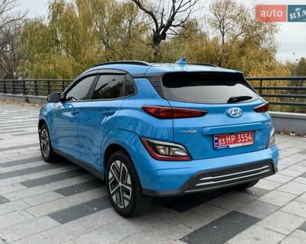 Синий Хендай Kona, объемом двигателя 0 л и пробегом 21 тыс. км за 17900 $, фото 4 на Automoto.ua