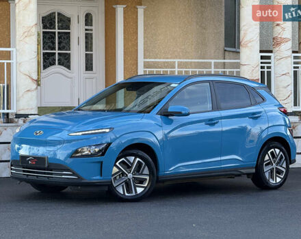 Синий Хендай Kona, объемом двигателя 0 л и пробегом 30 тыс. км за 16900 $, фото 4 на Automoto.ua