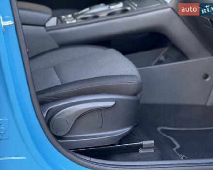 Синий Хендай Kona, объемом двигателя 0 л и пробегом 30 тыс. км за 16900 $, фото 40 на Automoto.ua