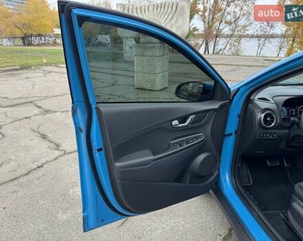 Синий Хендай Kona, объемом двигателя 0 л и пробегом 21 тыс. км за 17900 $, фото 17 на Automoto.ua